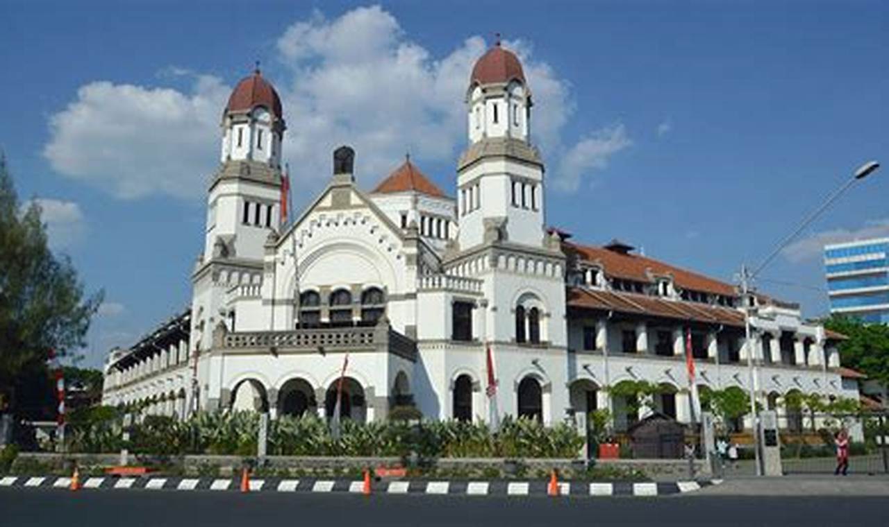 Nostalgia di Kota Tua Semarang: Menyusuri Keindahan Arsitektur Kolonial!