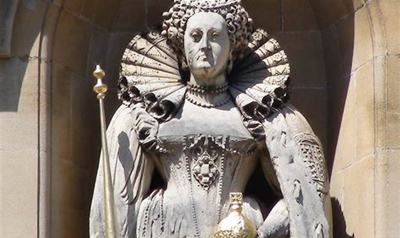 Queen Elizabeth 1 Statue