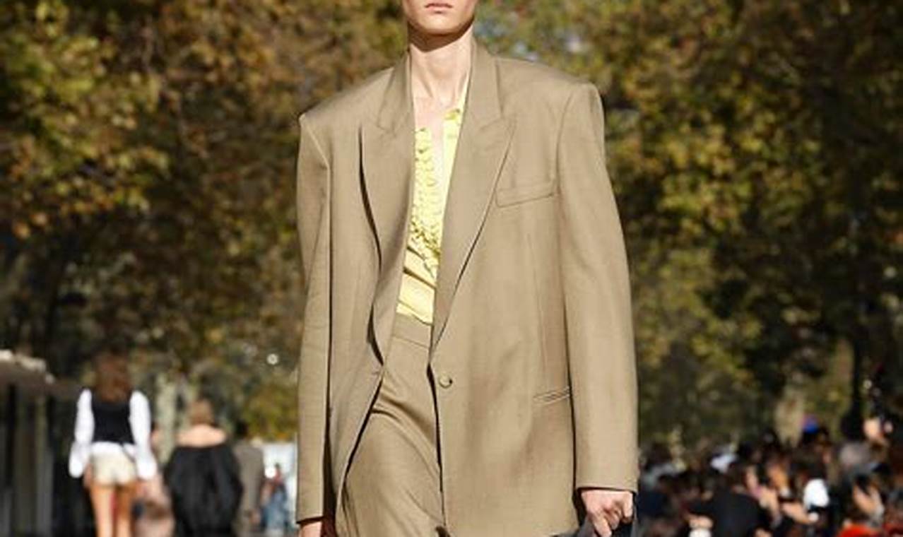 Stella Mccartney Paris Fashion Week 2024