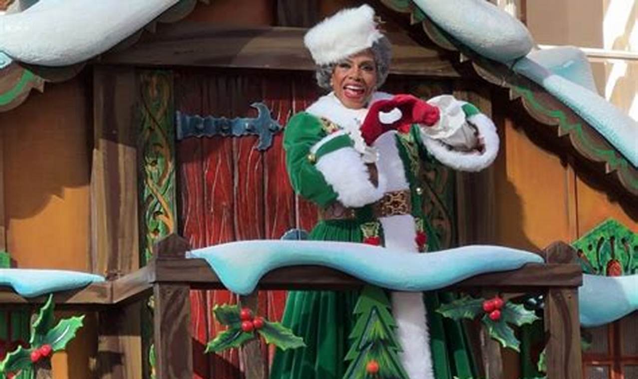 Who Was Mrs Claus In Macy's Parade 2024