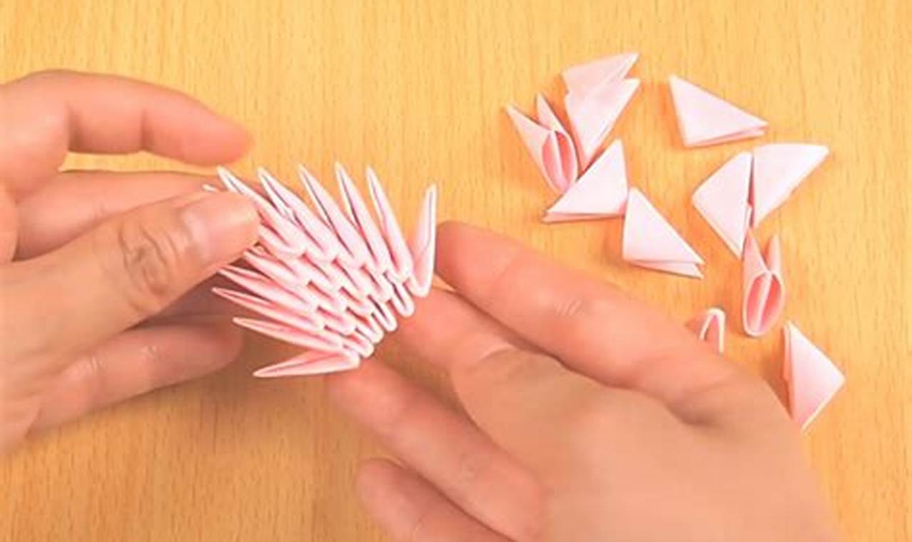 how to make 3d origami pieces with square paper