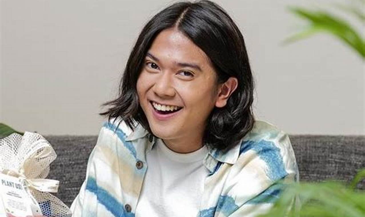 Rahasia Gaya Rambut Iqbaal Ramadhan Gondrong yang Menawan