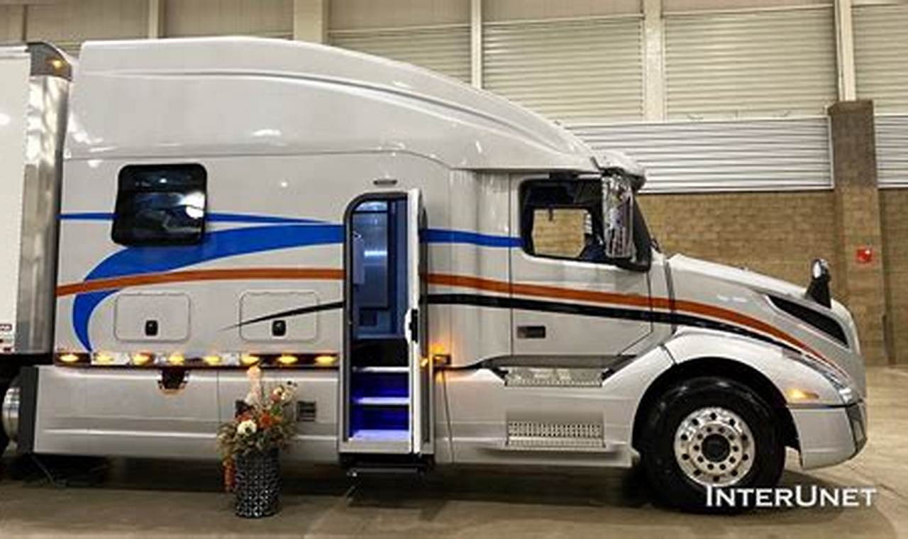 luxury 18 wheeler cabs