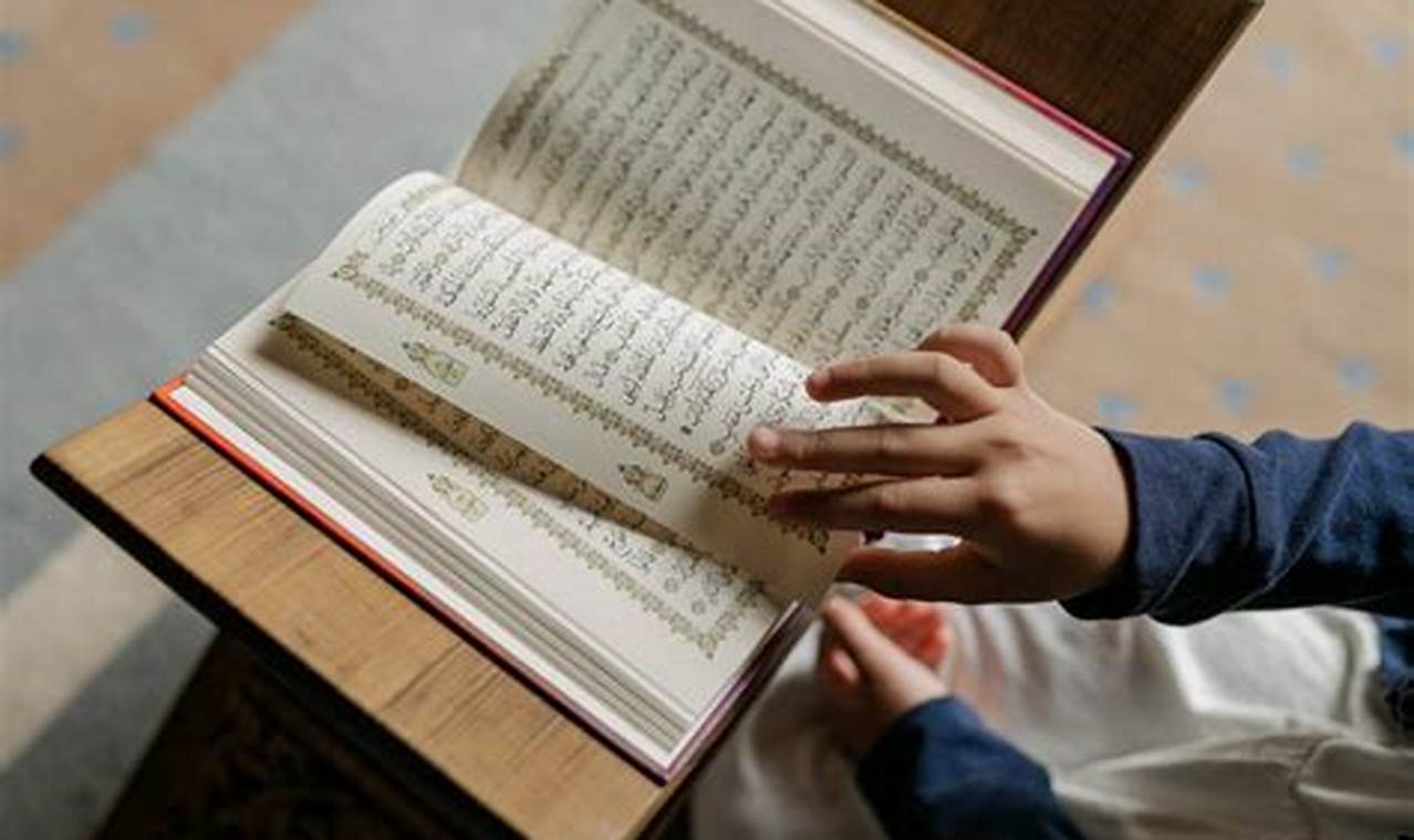 Temukan Manfaat Membaca Al-Qur'an Setelah Sholat yang Jarang Diketahui, Anda Perlu Tahu!