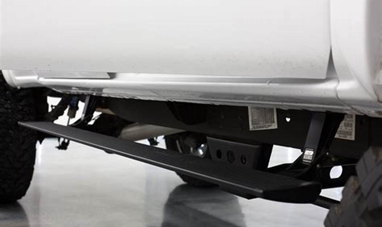 retractable steps for lifted trucks