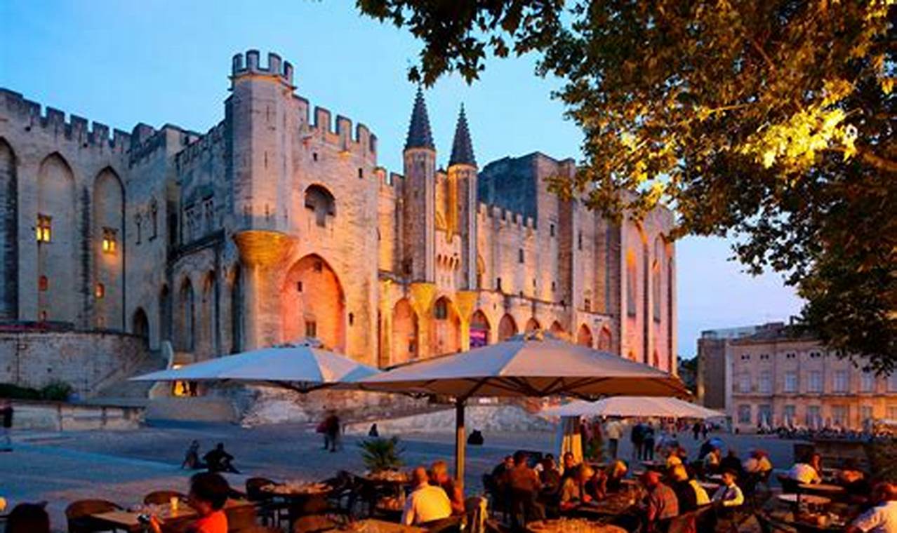 Travel Smart: What Time is it in Avignon, France?