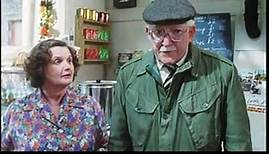 Last Of The Summer Wine S16 Ep 08 The Sweet Smell Of Excess