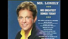 Bobby Vinton Blue Velvet (New Version)