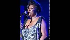 Loretta Devine performing "Listen" from the Dreamgirls movie live at the 35th Anniversary Reunion