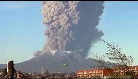 5 Monster Volcano Eruptions Caught On Camera