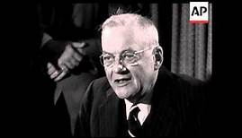 JOHN FOSTER DULLES ARRIVES - SOUND