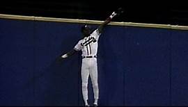 Otis Nixon CLIMBS the wall like Spider-Man to rob a home run