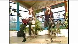 All About Eve - Martha's Harbour (Julianne Regan & Tim Bricheno live at Garden Party, 12.08.1988.)