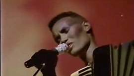 Grace Jones - La vie en Rose