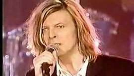 The Man Who Sold The World - David Bowie - Live at the beeb