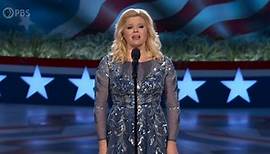 Megan Hilty Performs "I'll Be Seeing You"