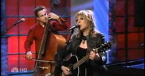 Lucinda Williams - Everything Has Changed (Live)