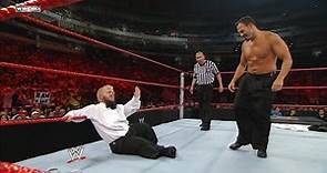 Chavo Guerrero vs Hornswoggle — Shrap Dressed Man Tuxedo Match: WWE Raw July 20, 2009 HD