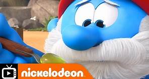 Chef Clumsy?! 🤨👨‍🍳 | The Smurfs | Nickelodeon UK