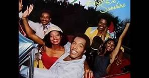 Terri Bryant and The 5th Dimension HIGH ON SUNSHINE