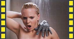 A ghost in the shower — Scary Movie 4