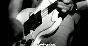 Jim Lea Bass Solo