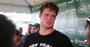 Jets' Sam Darnold speaks after signing contract