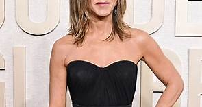 Jennifer Aniston's Golden Globes Haircut Is the New Rachel From Friends
