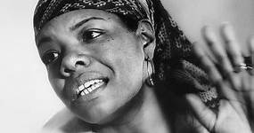 Maya Angelou: «Y aún así, me levanto»
