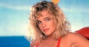 A sus 54 años, así de irreconocible se ve hoy Erika Eleniak de Baywatch y Alerta Máxima