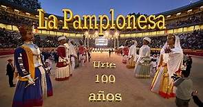 Los gigantes de Pamplona homenajean a La Pamplonesa por su centenario.