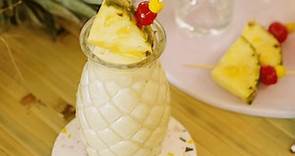 How to Make a 3-Ingredient Piña Colada for Easy Summertime Sipping