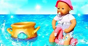 La bambola Annabelle va al mare! Video per bambini e bambine in italiano