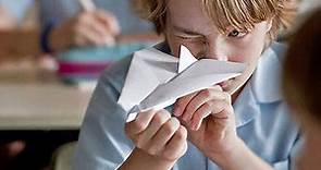 最強《金氏世界紀錄紙飛機》飛最遠的紀錄保持人教我們怎麼摺 | 宅宅新聞