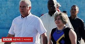 Quién es Lis Cuesta, la esposa del nuevo presidente de Cuba que retoma el título de "primera dama" eliminado por los hermanos Castro hace décadas - BBC News Mundo