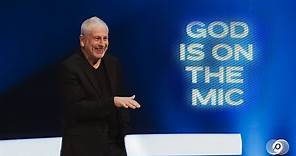 God Is on the Mic - Louie Giglio