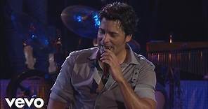 Chayanne - Si Nos Quedara Poco Tiempo (Live Video)