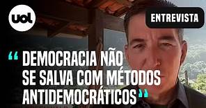 Glenn Greenwald: 'Democracia não pode ser salva usando métodos antidemocráticos'