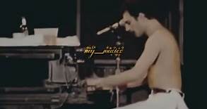♫ Queen - Bohemian Rhapsody ♫ (Freddie Mercury) HD 1981 - "Mama" LETRA (Sub Español + Lyrics )