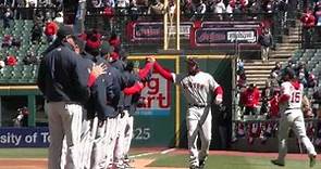 Farrell welcomed back, Red Sox introduced