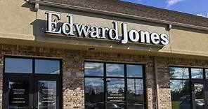 Edward Jones has more than 15,000 office locations and there's a critical reason