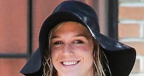 Ke$ha Steps Out With No Makeup and Wet Hair—See the Pic! - E! Online