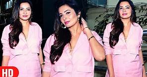Uff पटाखा 🔥 Shonali Nagrani Looks Smokii In Pink Outfit At Lakadbaggha Special Screening
