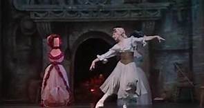 Ekaterina Maksimova in S. Prokofiev's ballet “Cinderella”. 1994.