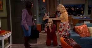 Amy breaks Penny's nose, MUST SEE!!!! The Big Bang Theory