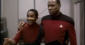 Avery Brooks and Cirroc Lofton talks about there Father Son relationship off screen STCCE