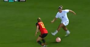 Lauren James FREESTYLING On The Pitch.