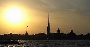 San Petersburgo en verano ofrece magia e inspiración para los viajeros