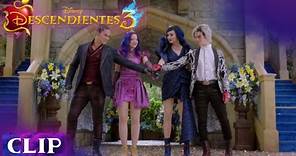 Descendientes 3 | Los VK Vuelven A La Isla De Los Perdidos ( Clip#10 / Latino ) | Disney Channel