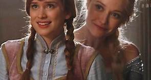 Get Your First Look at Elizabeth Lail on Once Upon a Time as Frozen's Anna - E! Online